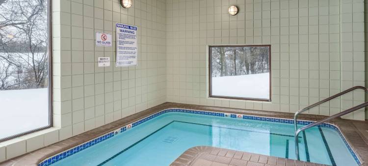 新里士满美吟温德姆酒店(AmericInn by Wyndham New Richmond)图片