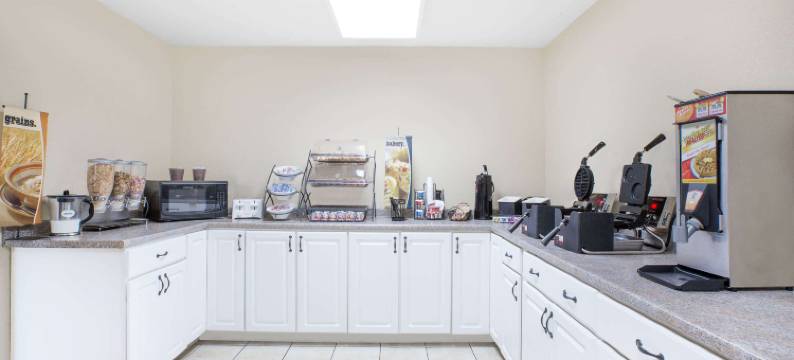 富兰克林温德姆麦客达客栈及套房酒店(Microtel Inn & Suites by Wyndham Franklin)图片