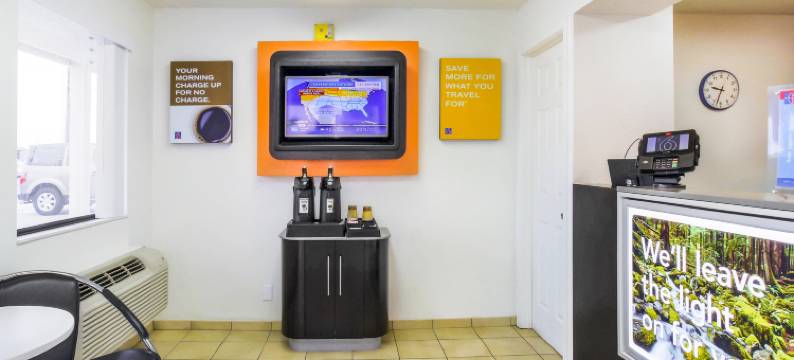 梅德福北6号汽车旅馆(Motel 6 Medford, or - North)图片