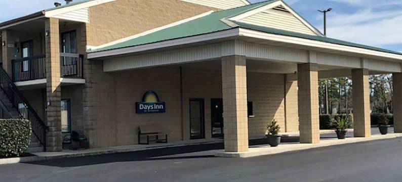 卡特雷特角温德姆戴斯酒店(Days Inn by Wyndham Cape Carteret Near Emerald Isle)图片