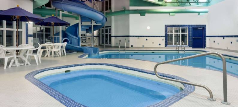 韦本温德姆华美达酒店(Ramada by Wyndham Weyburn)图片