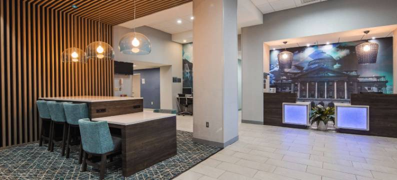 贝斯特韦斯特优质威尔克斯巴雷斯克兰顿优质机场酒店(Best Western Plus Wilkes Barre-Scranton Airport Hotel)图片