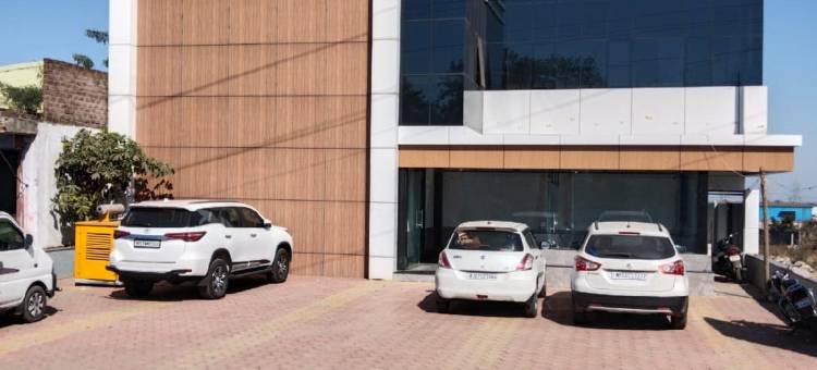 Jmc Hotel Lavish图片