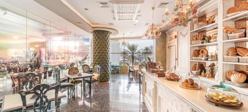 迪拜河畔瑞享(Mövenpick Dubai Creek)图片