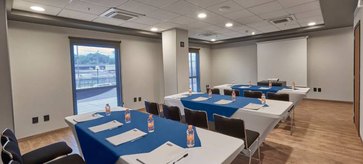 城市快捷酒店由万豪墨西哥城南环路特拉尔潘提供(City Express Plus by Marriott Ciudad de México Periférico Sur Tlalpan)图片