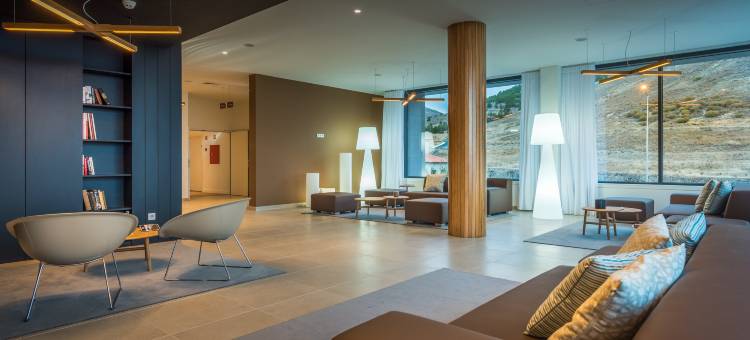 佩斯塔纳伊拉多拉达酒店&别墅(Vila Baleira Village)图片