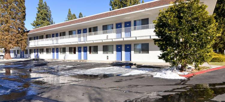 大熊6号汽车旅馆(Motel 6 Big Bear Lake, CA)图片