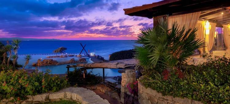 卡波特斯塔科隆纳大酒店(Colonna Grand Hotel Capo Testa, a Colonna Luxury Beach Hotel, Santa Teresa Sardegna)图片