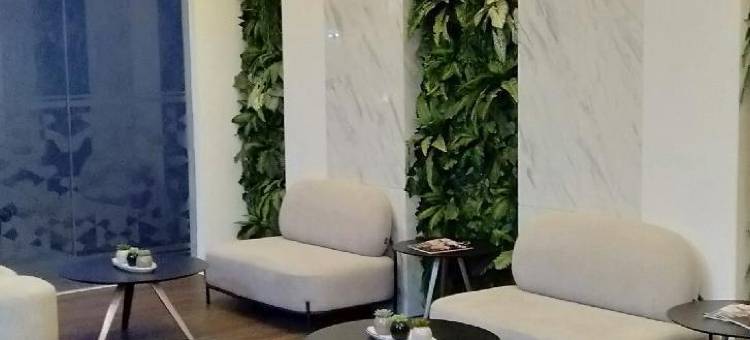 科迪里前一旅馆(Front One Inn Kediri)图片