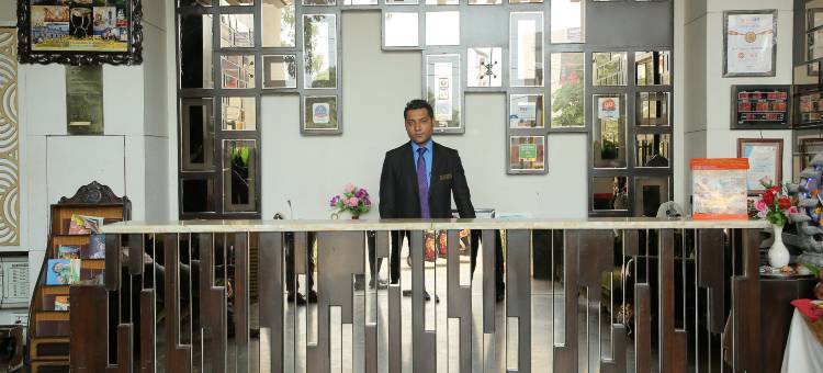 帕拉巴国际酒店(The Prabha International)图片