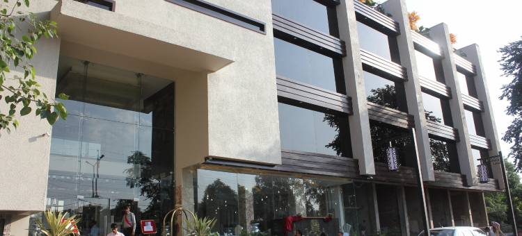 帕拉巴国际酒店(The Prabha International)图片