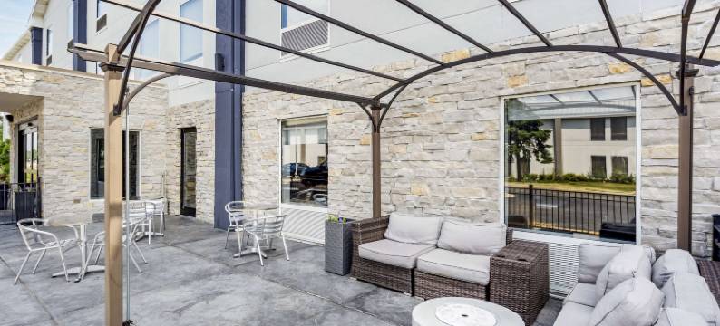 波旁贝斯特韦斯特优质套房酒店(Best Western Plus Bourbonnais Hotel  Suites)图片