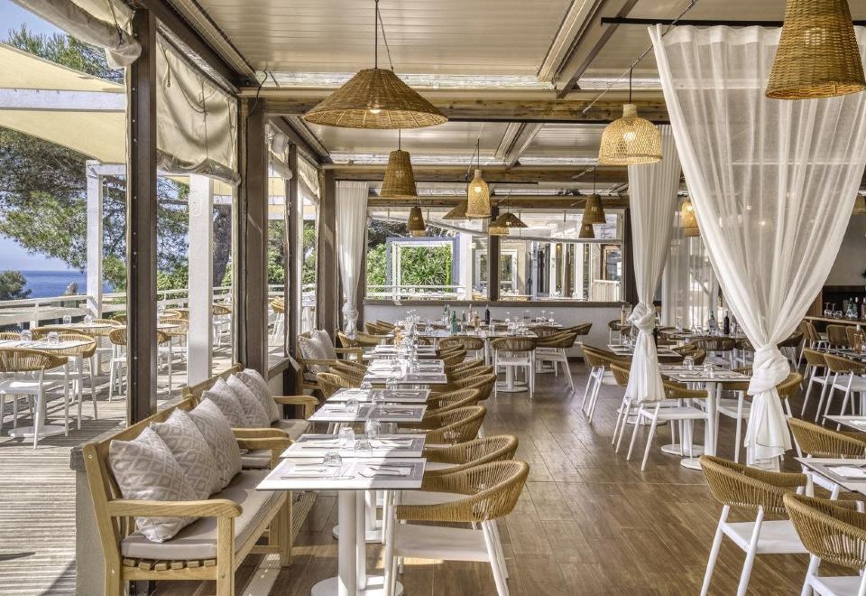 Belambra Clubs Presqu'île de Giens - les Criques Hotel Overview