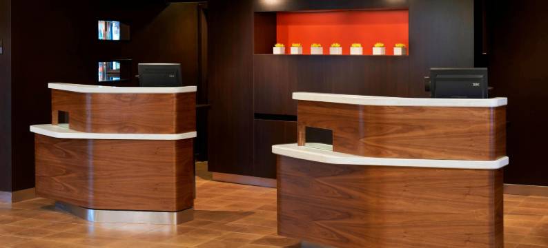 芝加哥阿灵顿高地南部万怡酒店(Courtyard Chicago Arlington Heights/South)图片