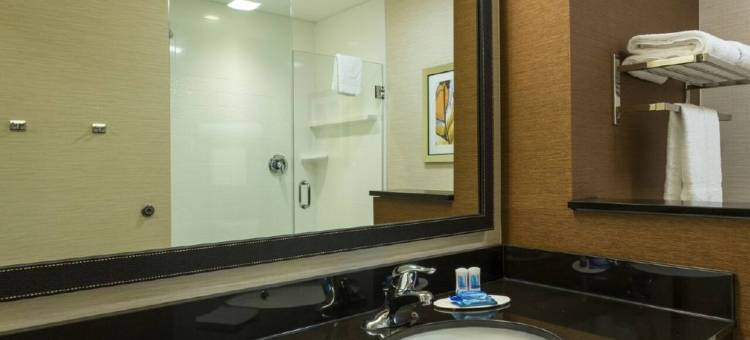 劳德代尔堡彭布罗克派恩斯万枫套房酒店(Fairfield Inn & Suites Fort Lauderdale Pembroke Pines)图片