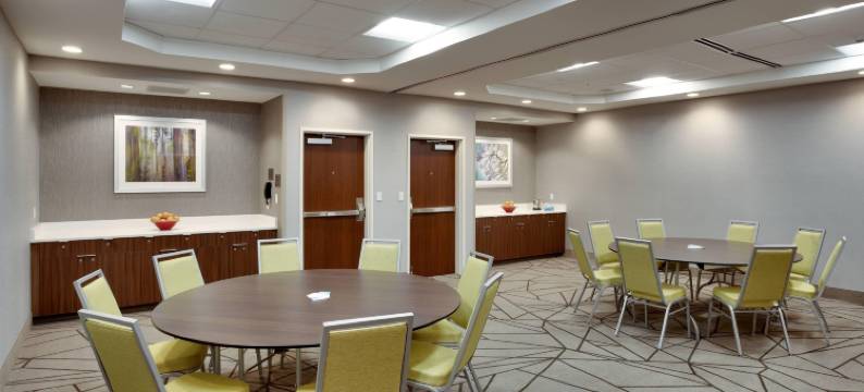 斯普林菲尔德北万枫酒店及套房(Fairfield Inn & Suites Springfield North)图片