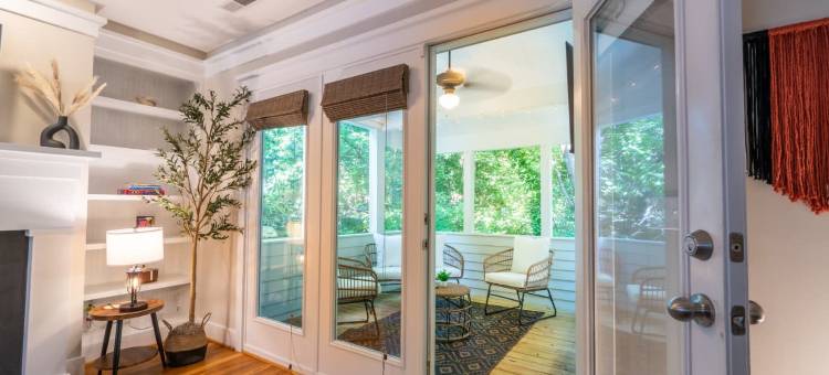 Boho | Walking Downtown | Porch | Office/Monitor图片