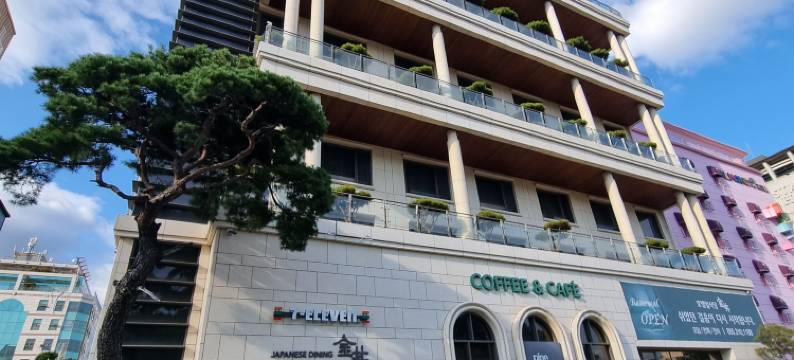 松林酒店(Pinegrove Hotel)图片