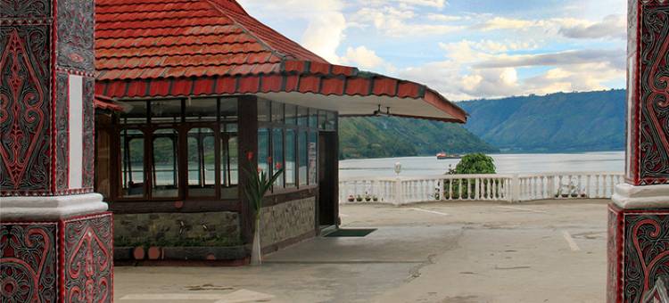 达玛亚贡海滩酒店(Darma Agung Beach Hotel Parapat)图片