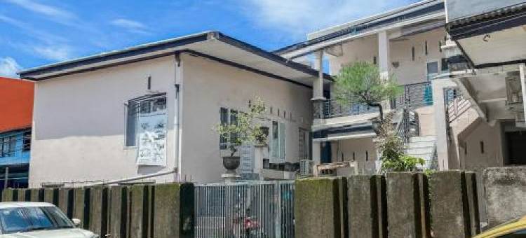 OYO 酒店娜乌拉租屋(Hotel O Kost Naura)图片