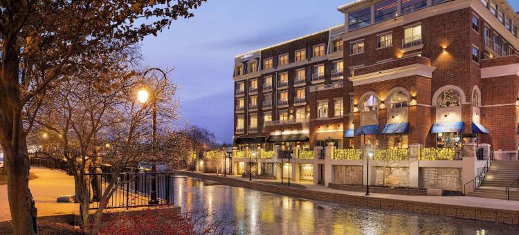 内珀维尔河滨英迪格酒店(Naperville Riverwalk)图片