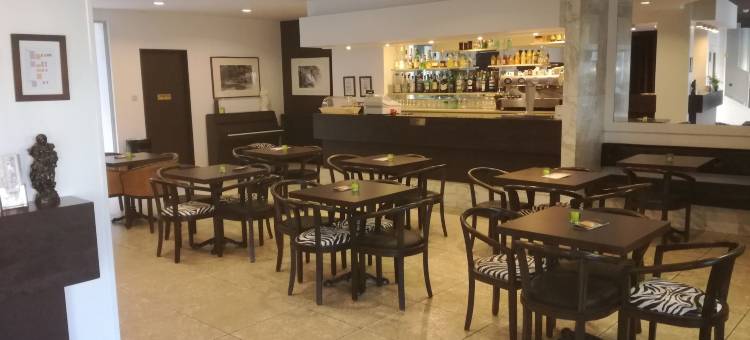 阿多尼斯卢尔德圣母德萨特酒店(Adonis Lourdes - Notre Dame de la Sarte)图片
