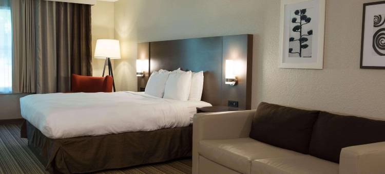 普拉特维尔乡村酒店及套房(Country Inn & Suites by Radisson, Platteville, WI)图片