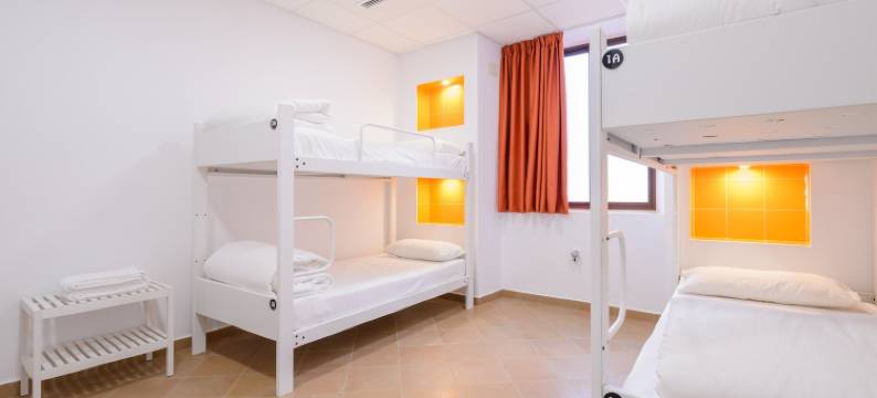 贝纳拉巴旅馆(Benarrabá Hostel)图片