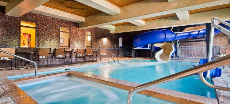 贝斯特韦斯特尊贵堪萨斯赛道酒店及套房(Best Western Premier KC Speedway Inn  Suites)图片