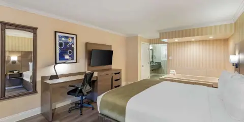 阿納海姆梅因蓋特品質套房酒店