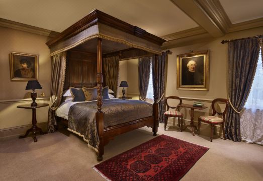 Batty Langley's Hotel Overview