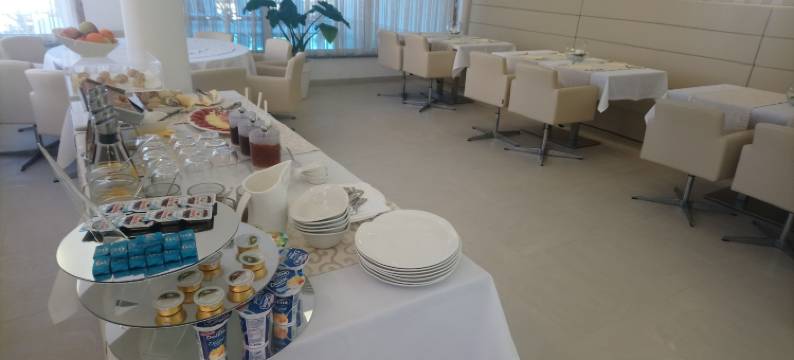 阿德里翁公寓式酒店(Adrion Aparthotel)图片