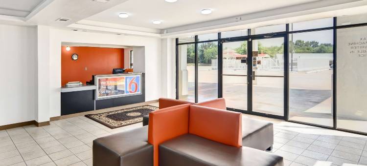 德克萨斯林戴尔 6 号汽车旅馆(Motel 6 Lindale, TX)图片