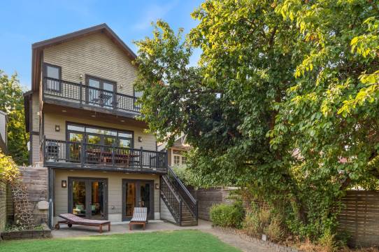 西雅图度假屋酒店 - 选举权之家(Seattle Vacation Home: the House of Suffrage)