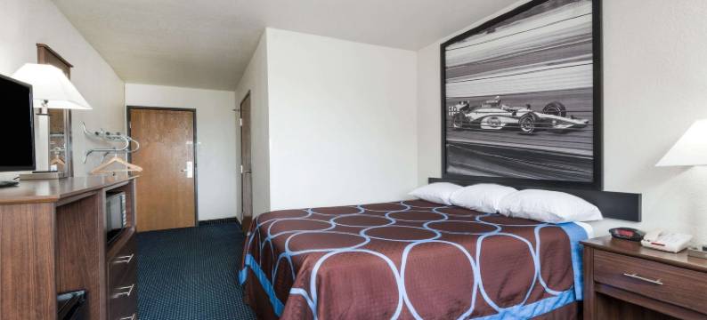 格林菲尔德速8酒店(Super 8 by Wyndham Greenfield)图片