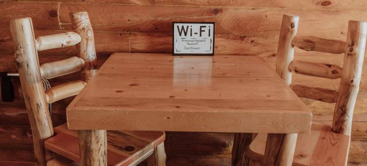 布莱斯峡谷小木屋旅馆(Bryce Canyon Log Cabins)图片