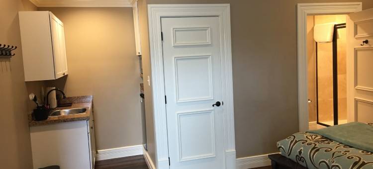 卡恩历史酒店(Historic Kahn Hotel)图片