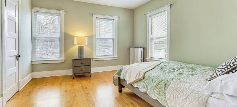 滑雪、徒步和钓鱼：现代化的拉特兰之家(Ski, Hike & Fish: Modern Rutland Home)图片