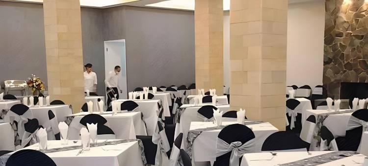 瑟拉宾塔纳会议度假村(Selabintana Conference Resort)图片