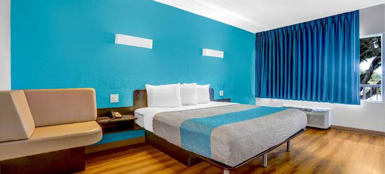 北卡罗来纳杰克森维尔6号汽车旅馆(Motel 6 Jacksonville, NC)图片