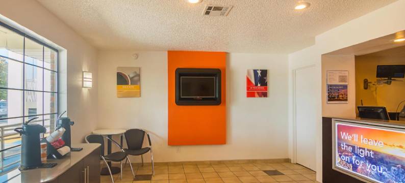 千橡树南6号汽车旅馆(Motel 6 Thousand Oaks, CA)图片