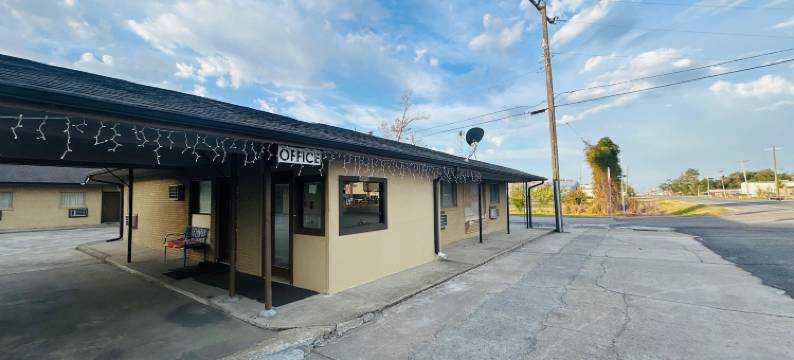 OYO硫磺高速公路90号放松旅馆(Relax Inn by OYO Sulphur Hwy 90)图片