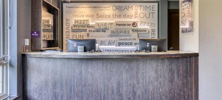 布拉克内尔中心普瑞米尔酒店(Premier Inn Bracknell Central)图片