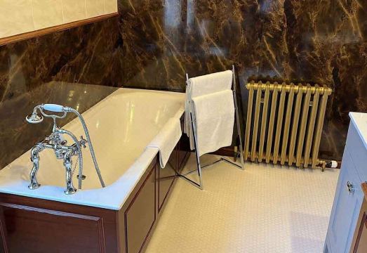 Ravenscourt House, Guest HouseHotel Overview