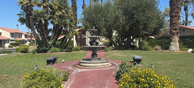 Seasonal - Lovely 2 Bedroom Condo @ Mountain Shadows in Palm Springs!图片