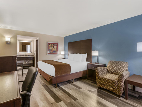 山麓图森贝斯特韦斯特套房酒店