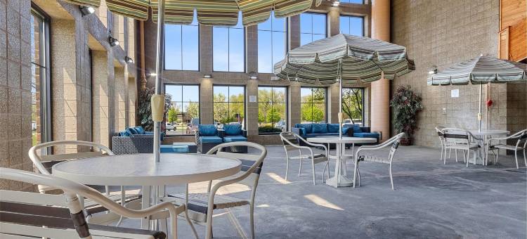 格林贝东美吟温德姆酒店(AmericInn by Wyndham Green Bay East)图片