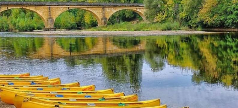 Cottage in Vézac near Forest and Lake图片