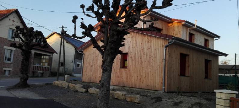 Pleasant Cottage in Challerange图片