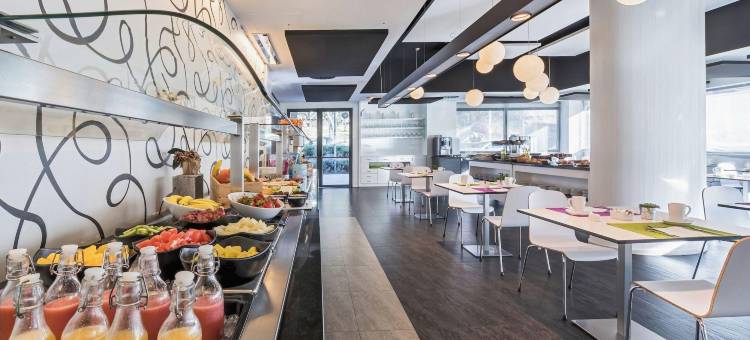 北卡斯特拉纳中心酒店(Hotel Zentral Castellana Norte)图片